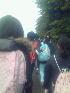 知名を歩いています